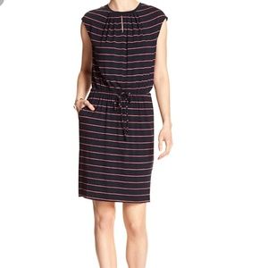 NWOT Banana Republic Keyhole Tie Waist Dress